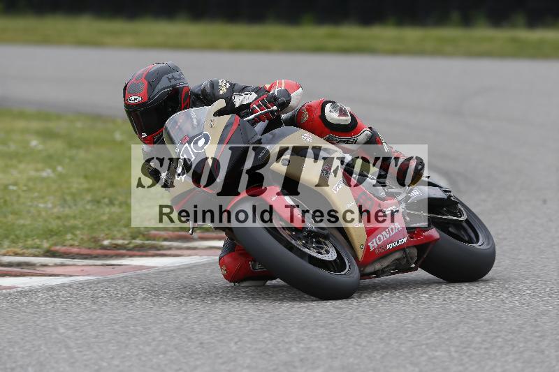 /Archiv-2025/08 20.04.2025 Speer Racing ADR/Gruppe rot/910
